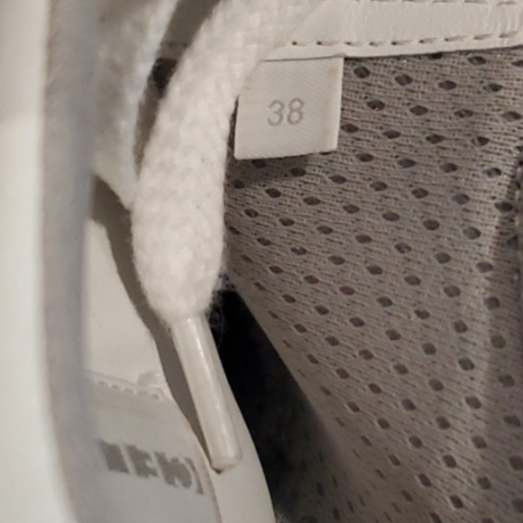 Celine Delivery White Calfskin Sneakers - Picture 14 of 16